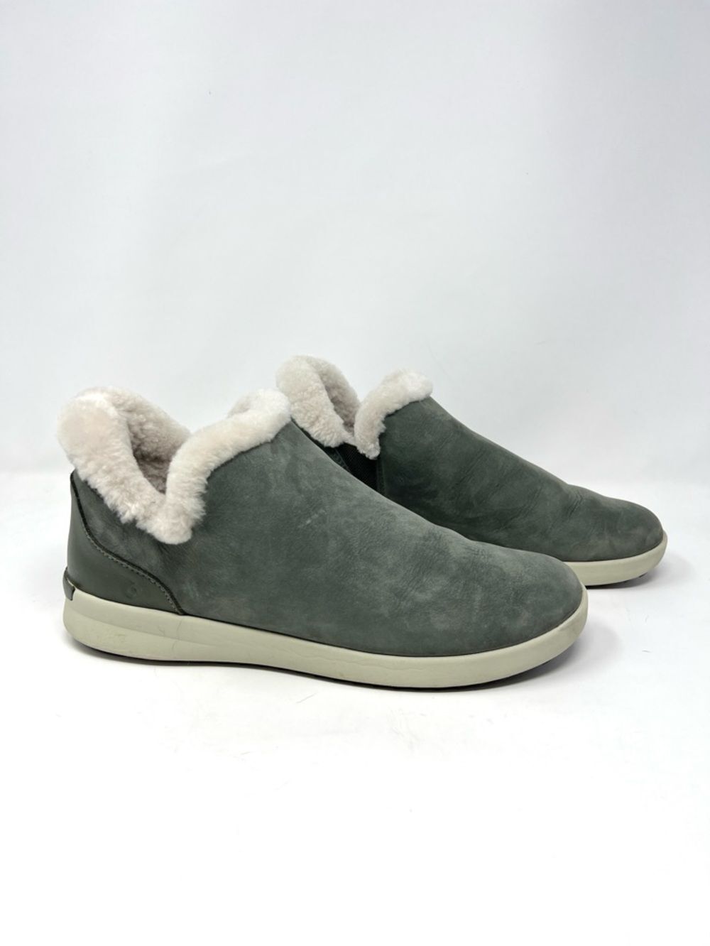 OluKai Mālua Hulu Waterproof Leather Shearling Booties Dusty Olive Green 9.5